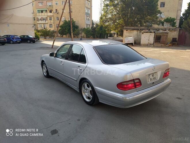 Mercedes E 240 2000, 318,000 km - 2.4 л - Bakı