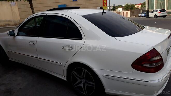 Mercedes E 270 2003, 402,240 km - 2.7 l - Bakı