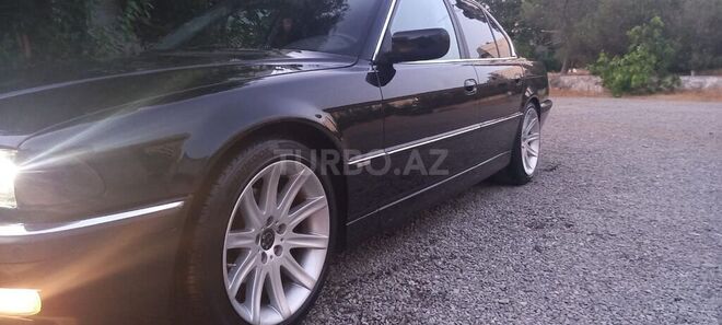 BMW 735 1997, 264,000 km - 3.5 l - Bakı