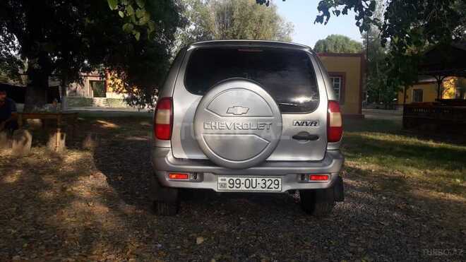 Chevrolet Niva 2005, 125,863 km - 1.7 л - Salyan