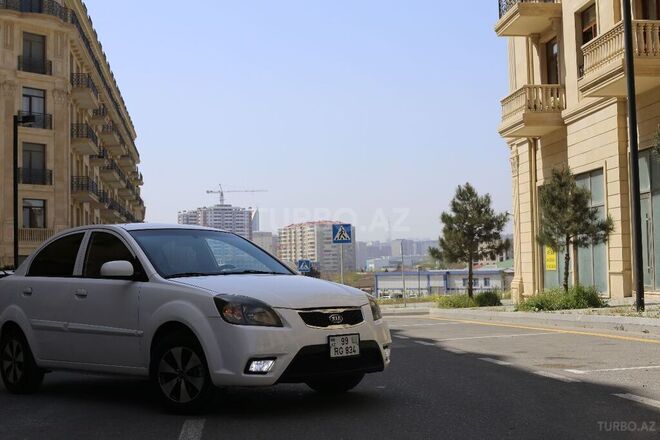 Kia Rio 2010, 200,006 km - 1.4 l - Bakı