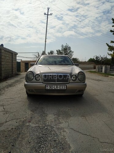 Mercedes E 240 1998, 290,580 km - 2.4 л - Bakı