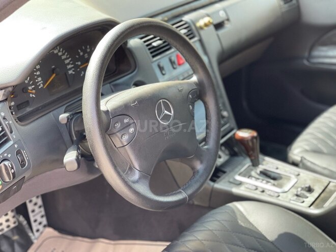 Mercedes E 220 2002, 279,797 km - 2.2 л - Bakı