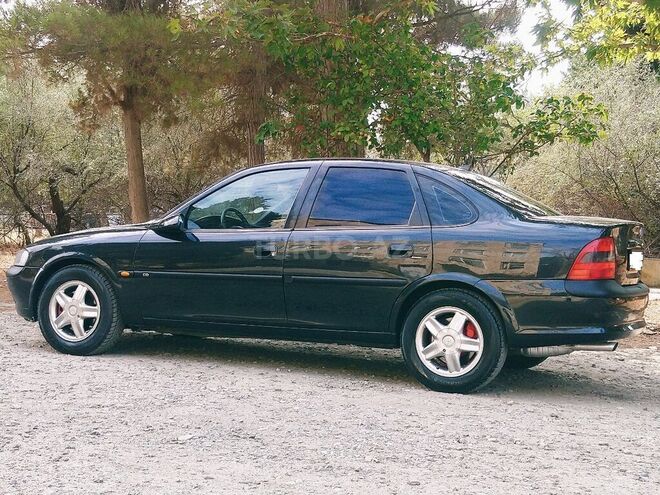 Opel Vectra 1996, 227,000 km - 2.0 l - Sumqayıt