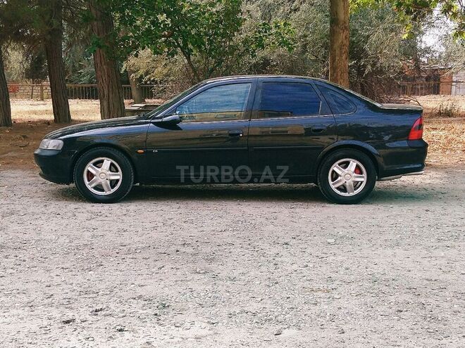 Opel Vectra 1996, 227,000 km - 2.0 l - Sumqayıt