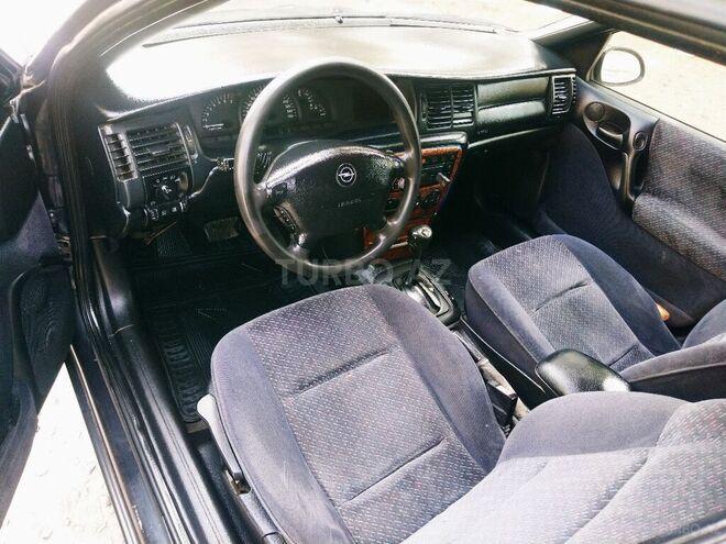 Opel Vectra 1996, 227,000 km - 2.0 l - Sumqayıt
