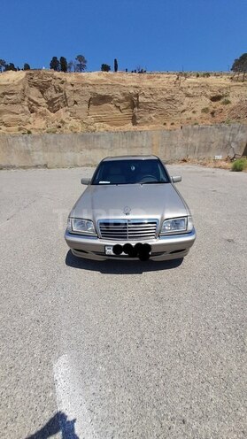 Mercedes C 230 1996, 481,000 km - 2.3 л - 