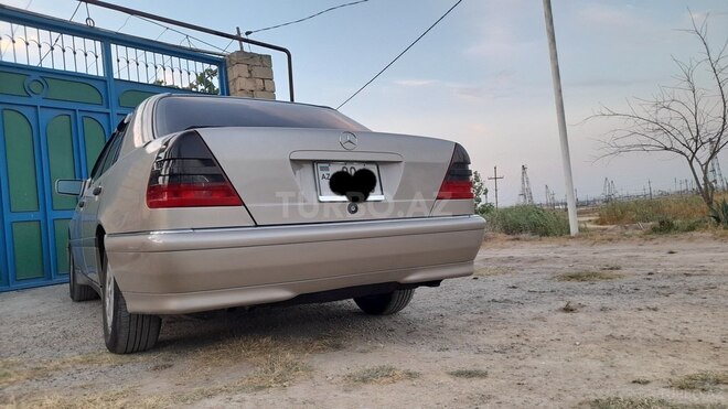 Mercedes C 230 1996, 481,000 km - 2.3 л - 