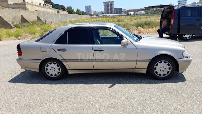 Mercedes C 230 1996, 481,000 km - 2.3 л - 