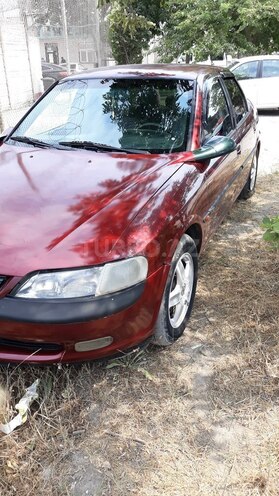 Opel Vectra 1997, 235,000 km - 2.0 л - Bakı