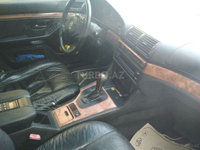BMW 528 1997, 224,000 km - 2.8 l - Bakı