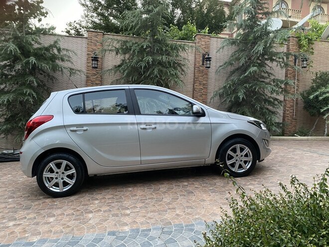Hyundai i20 2014, 84,000 km - 1.1 l - Bakı