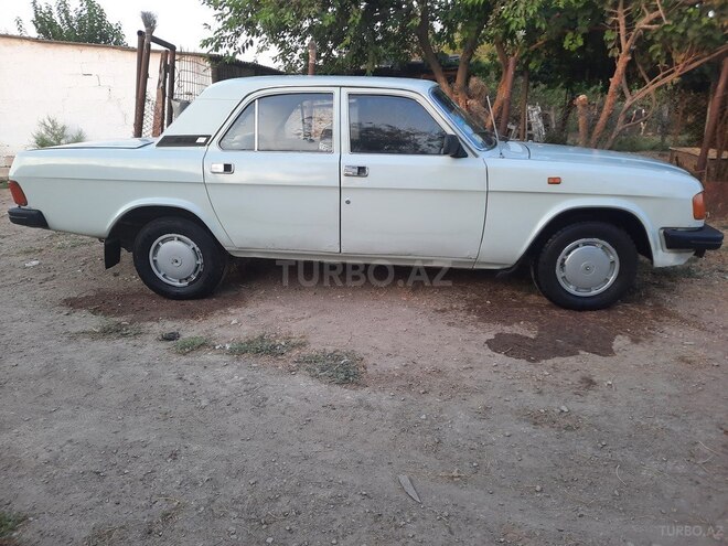 GAZ 31029 1992, 600,000 km - 2.4 l - Salyan