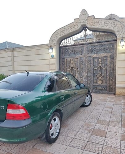 Opel Vectra 1996, 300,000 km - 2.0 l - Sumqayıt