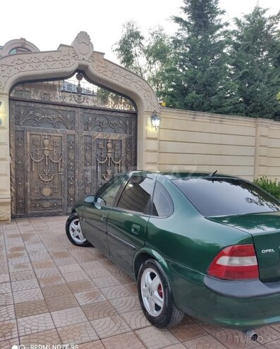 Opel Vectra 1996, 300,000 km - 2.0 l - Sumqayıt