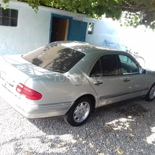 Mercedes E 240 1998, 164,284 km - 2.4 l - Bakı