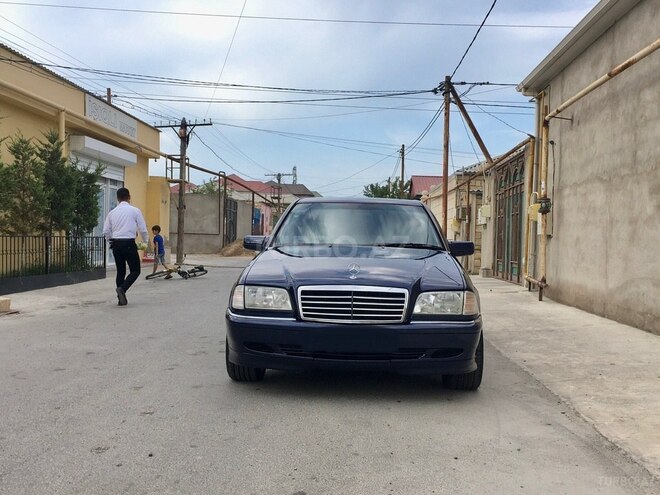 Mercedes C 240 1999, 320,000 km - 2.4 l - Bakı