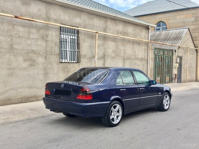 Mercedes C 240 1999, 320,000 km - 2.4 l - Bakı