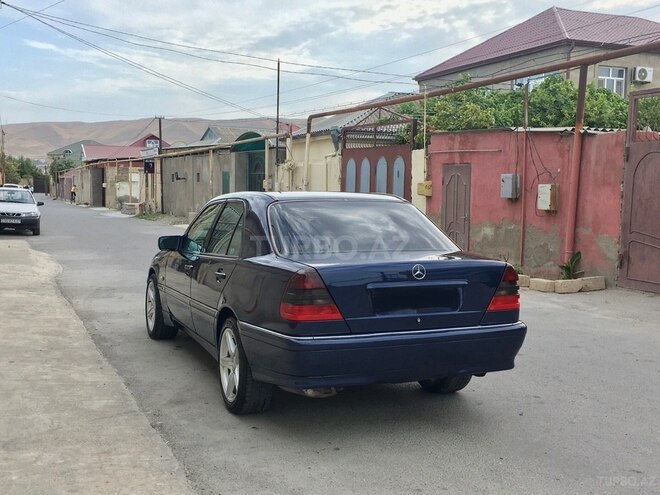 Mercedes C 240 1999, 320,000 km - 2.4 l - Bakı