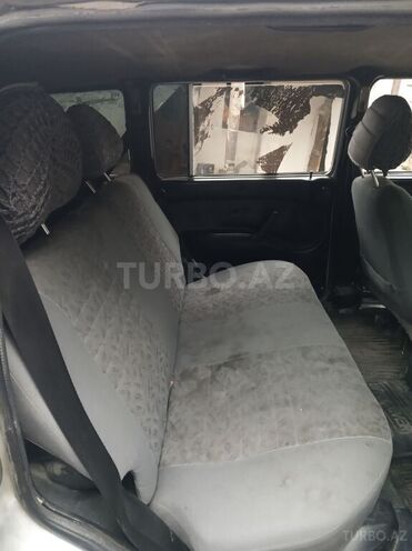 LADA (VAZ) Niva 2004, 369,000 km - 1.7 l - Quba