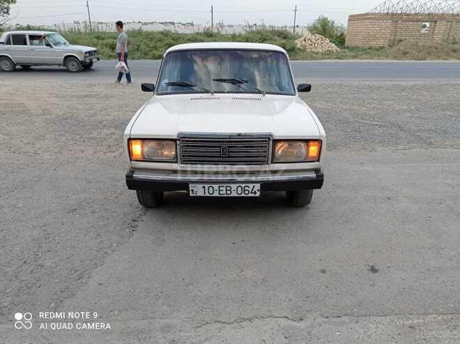 LADA (VAZ) 2107 1997, 197,800 km - 1.6 л - Salyan