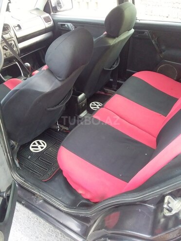 Volkswagen Vento 1993, 123,456 km - 1.8 l - Qax
