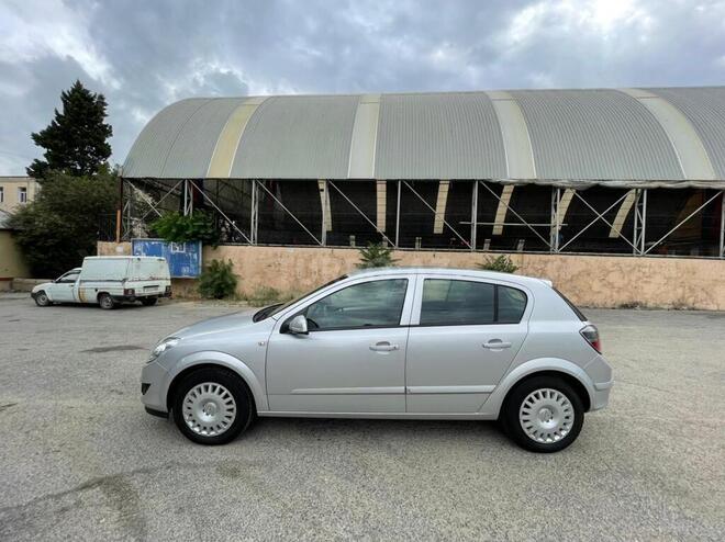 Opel Astra 2008, 158,000 km - 1.4 l - Bakı