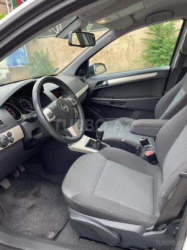 Opel Astra 2008, 158,000 km - 1.4 l - Bakı