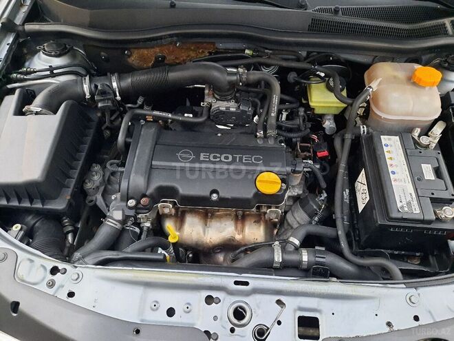 Opel Astra 2005, 238,000 km - 1.4 l - Bakı