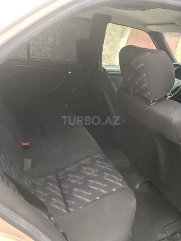 Mercedes C 220 1999, 260,000 km - 2.2 l - Bakı