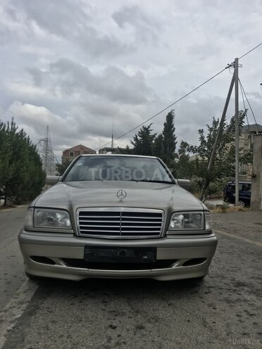 Mercedes C 220 1999, 260,000 km - 2.2 l - Bakı