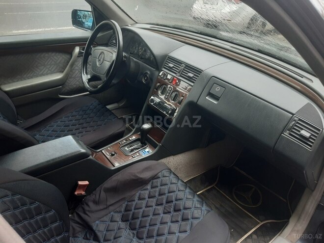 Mercedes C 220 1994, 213,000 km - 2.2 l - Bakı