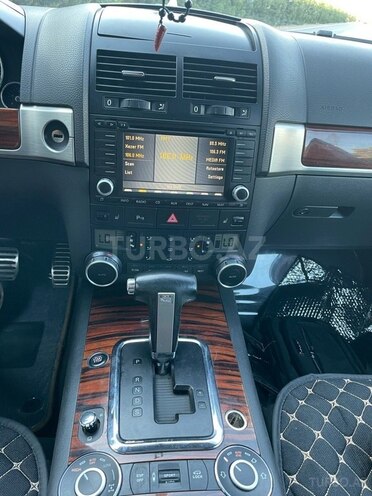 Volkswagen Touareg 2007, 245,600 km - 4.2 l - Bakı