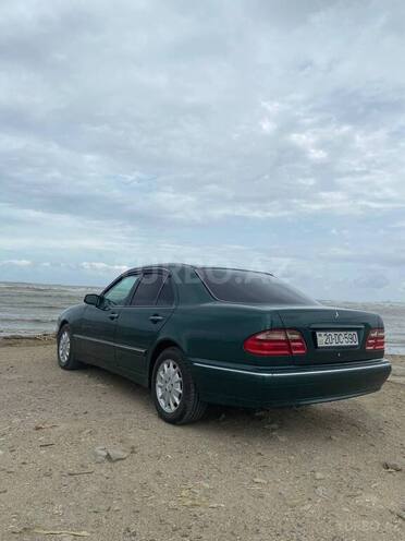 Mercedes E 240 2000, 260,000 km - 2.4 l - Xırdalan