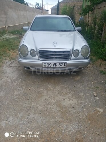 Mercedes E 220 1995, 450,000 km - 2.2 l - Bakı