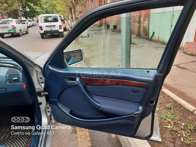 Mercedes C 200 1999, 178,853 km - 2.0 l - Gəncə