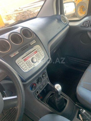 Ford Tourneo Connect 2010, 300,000 km - 1.8 l - Sumqayıt