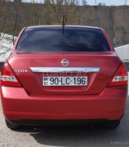 Nissan Tiida 2006, 147,000 km - 1.6 л - Quba