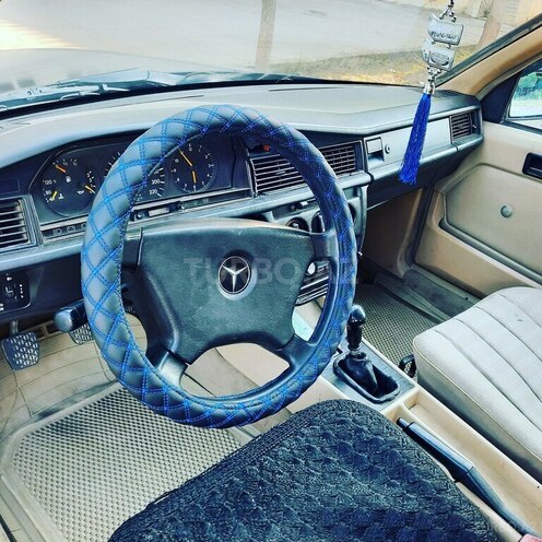 Mercedes 190 1991, 359,000 km - 1.8 л - Şirvan