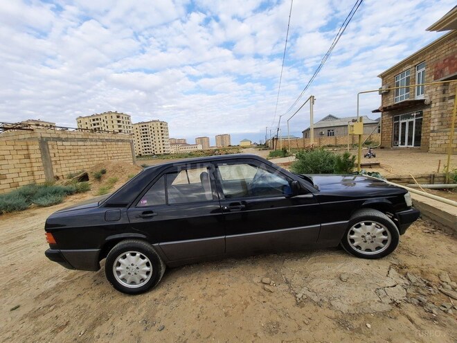 Mercedes 190 1991, 359,000 km - 1.8 л - Şirvan