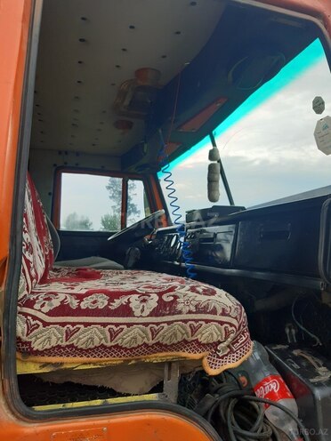 KamAz 5511 1987, 450,000 km - 11.0 l - Salyan