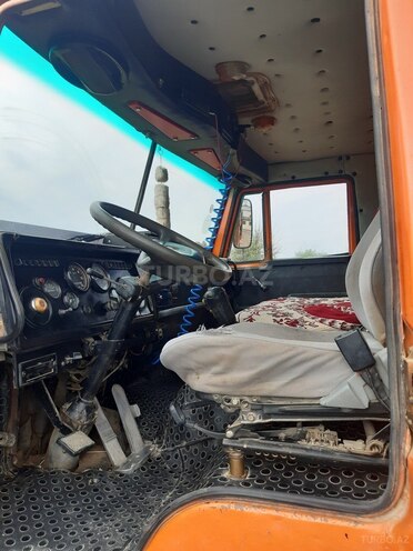 KamAz 5511 1987, 450,000 km - 11.0 l - Salyan