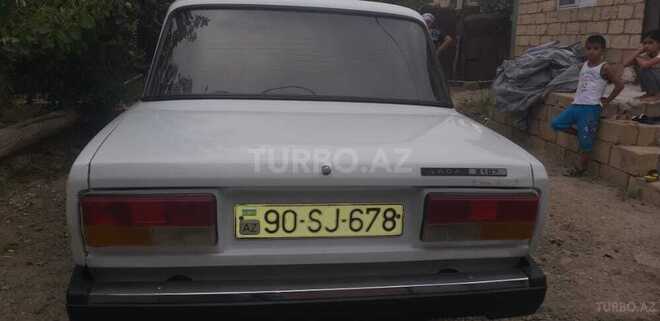 LADA (VAZ) 2107 2005, 85,000 km - 1.6 l - Salyan