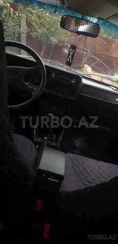 LADA (VAZ) 2107 2005, 85,000 km - 1.6 l - Salyan