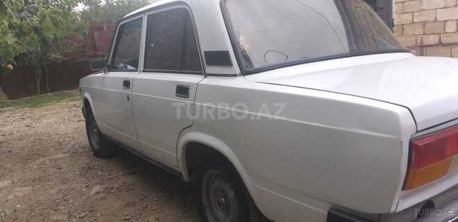 LADA (VAZ) 2107 2005, 85,000 km - 1.6 l - Salyan