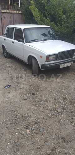 LADA (VAZ) 2107 2005, 85,000 km - 1.6 l - Salyan