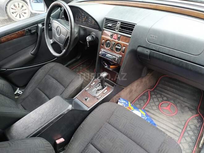Mercedes C 200 1997, 236,145 km - 2.0 л - Bakı