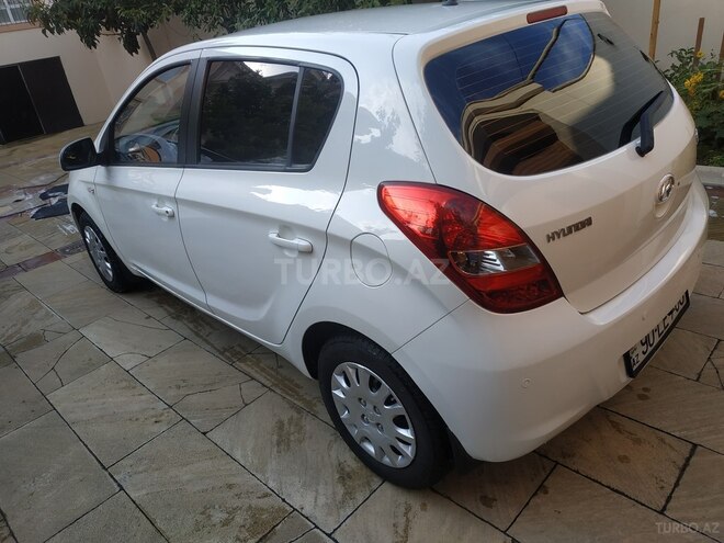 Hyundai i20 2010, 228,000 km - 1.4 l - Bakı
