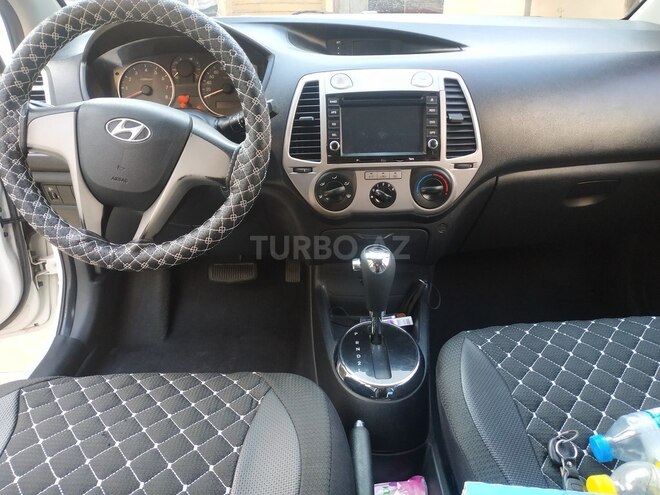 Hyundai i20 2010, 228,000 km - 1.4 l - Bakı