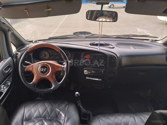 Hyundai H-1 2005, 400,000 km - 2.5 l - Bakı